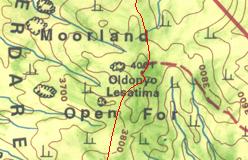 Kort over over den omtrentlige rute til toppen af Oldonyo Lesatima med nedstigning mod nord