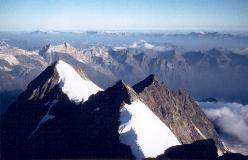 Stecknadelhorn og resten af Nadelgrat set fra Nadelhorn