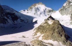 Pointe de Zinal med Roc Noir i forgrunden set fra Cabane du Mountet